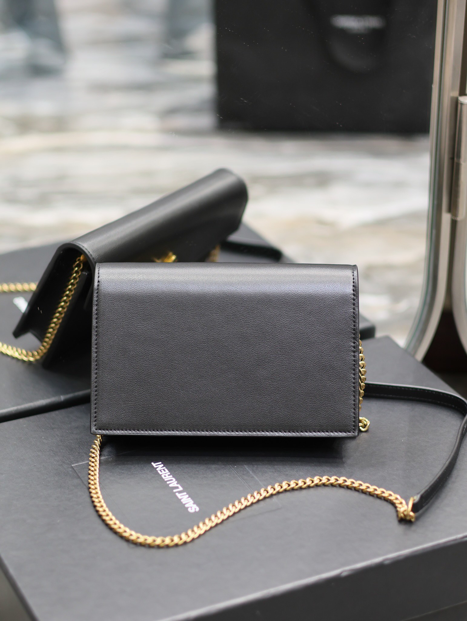 Handbags SAINT LAURENT 393953 size 19x11.5x4 cm - vstockx