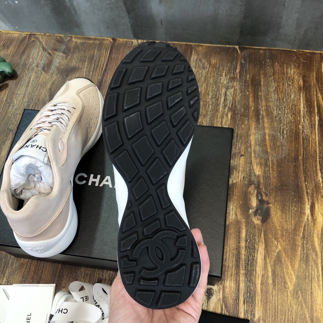 Chanel Fabric & Suede Calfskin Low Top Sneaker 27 - vstockx