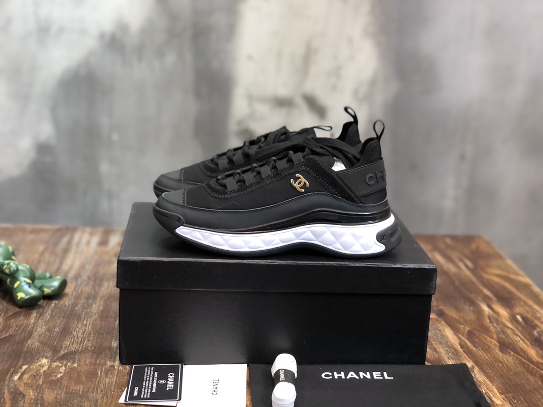 Chanel Fabric & Suede Calfskin Low Top Sneaker 19 - vstockx