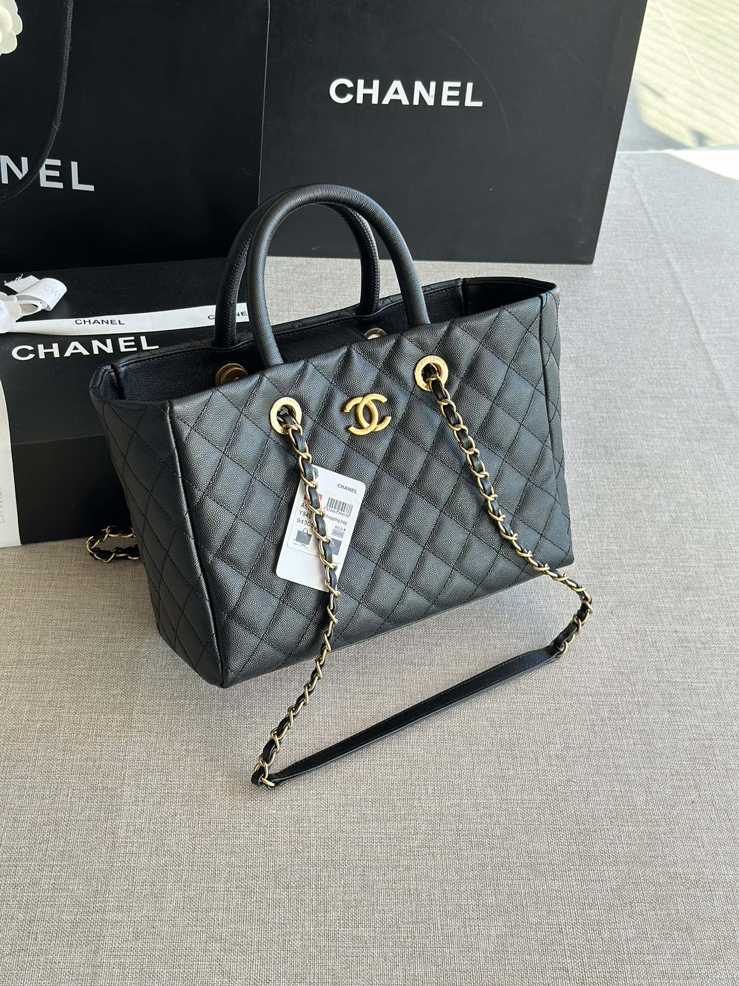 Handbag Chanel A93525 size 36X38X16 CM - vstockx