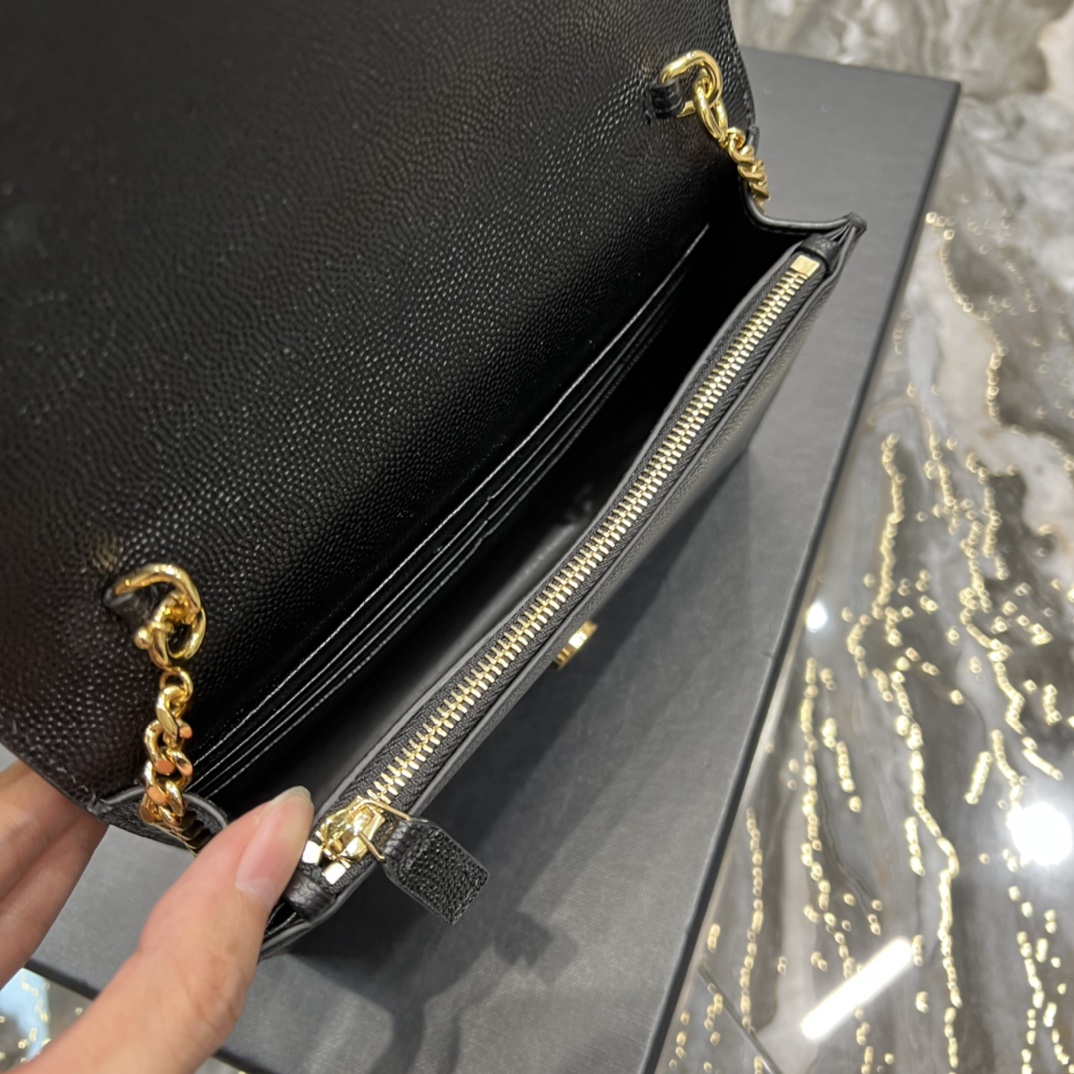 Handbags SAINT LAURENT 452159 size 19x12.5x4 cm - vstockx
