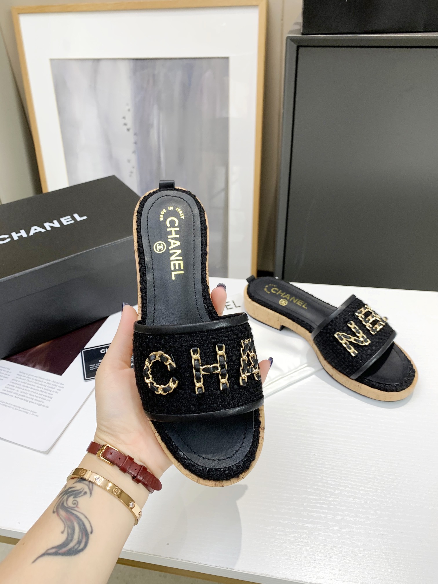 Chanel Slides 24 - vstockx