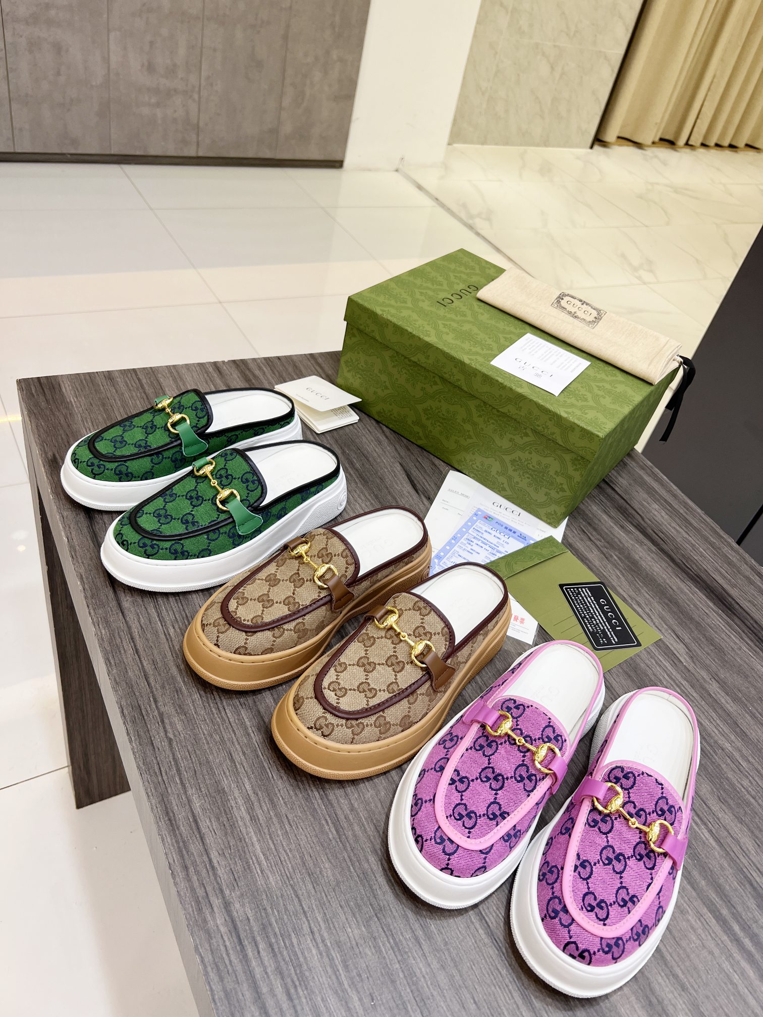 Gucci Women's WOMEN 6 - vstockx