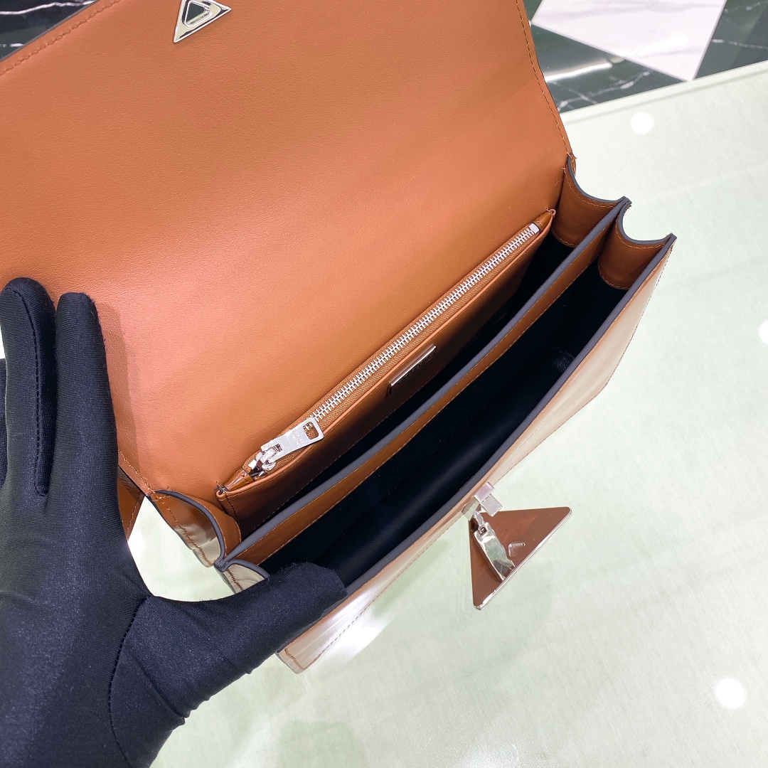 handbags prada 1BD321 24*15*6 - vstockx