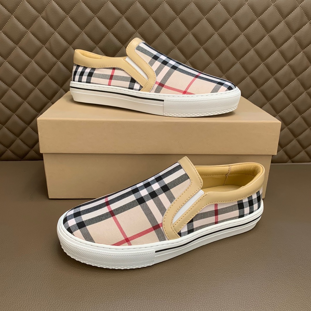 Burberry Perforated Check Sneaker 36 - vstockx