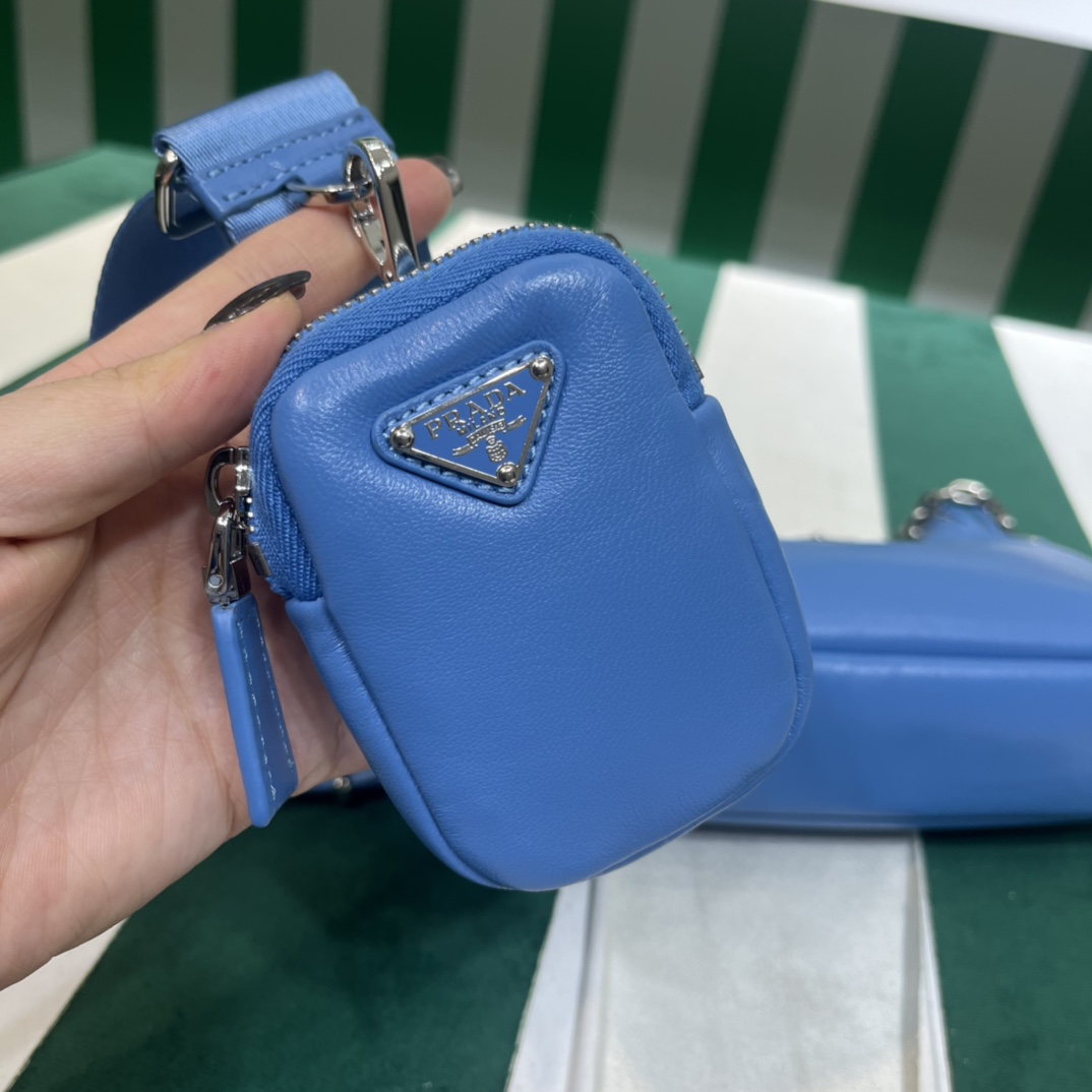 Handbags Prada 1BH240 size:22*12*6 cm - vstockx