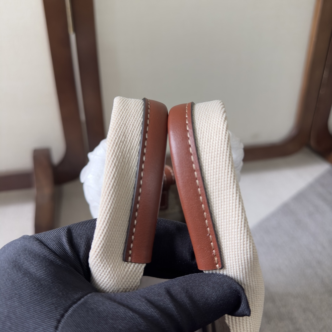 Handbags Chloe x My Melody 6072 size:26.5*20*8 cm - vstockx