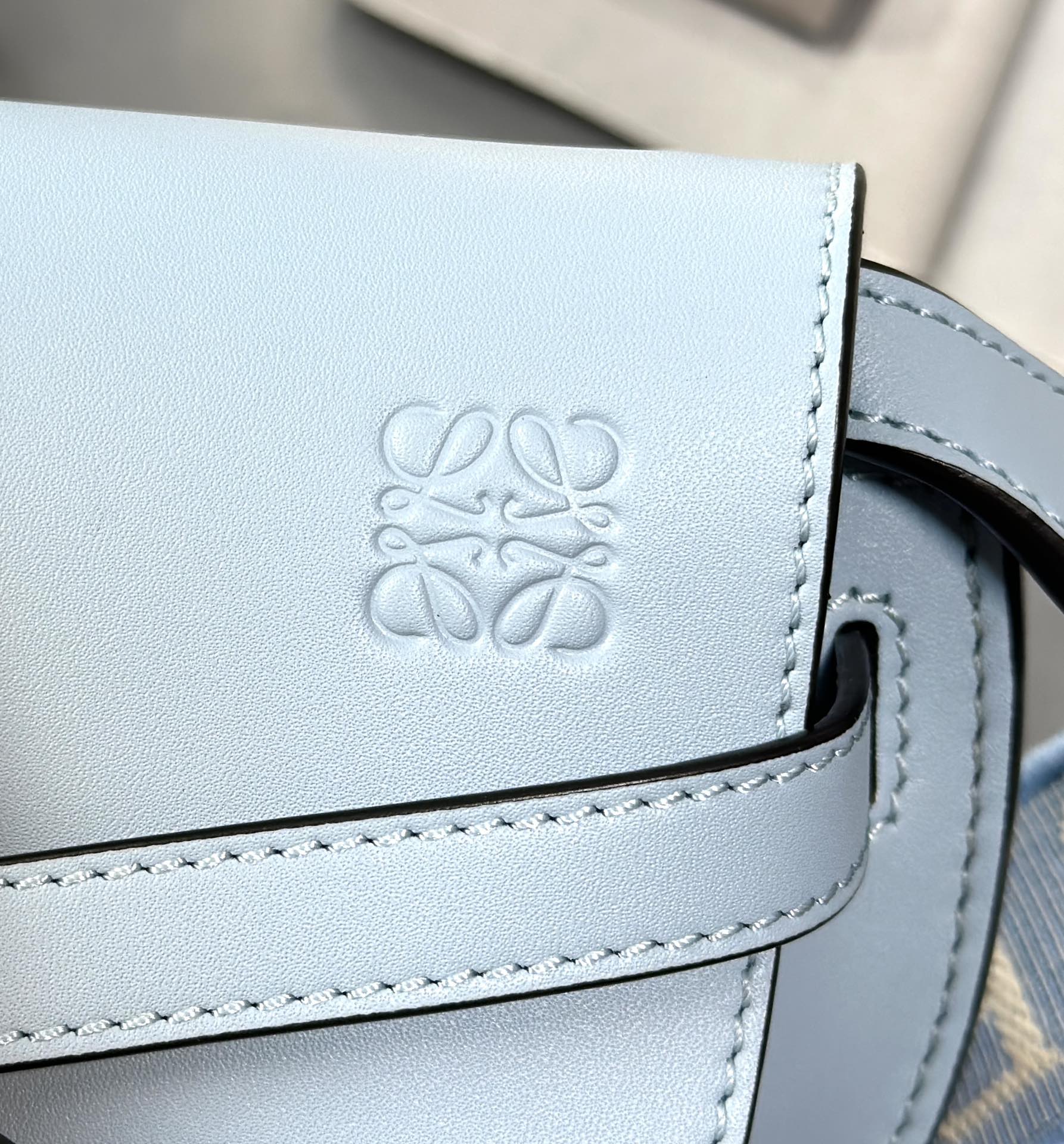 Handbags LOEWE   size:15*12.5*9cm - vstockx