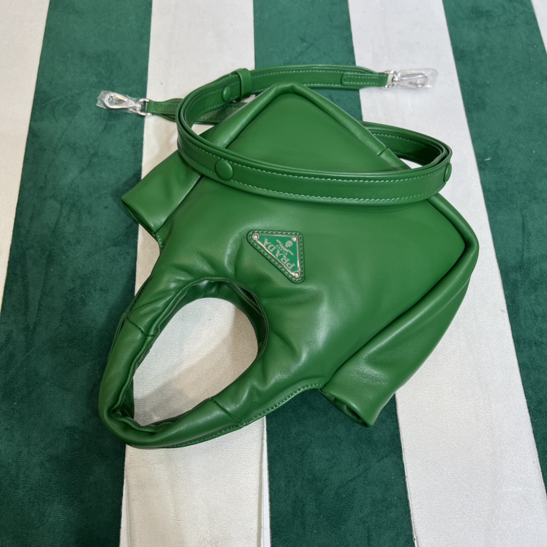 Handbags Prada 1BA359 size:15.5*10*18 cm - vstockx