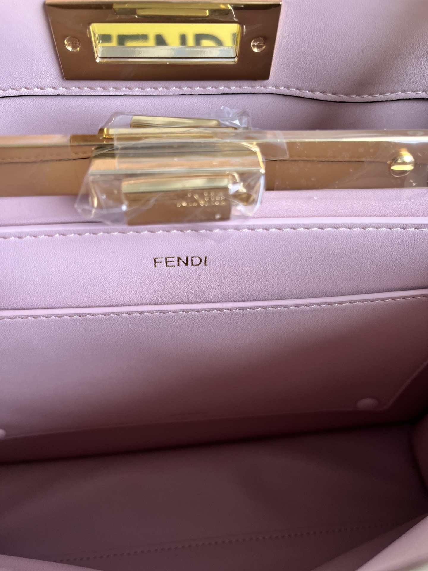 handbags FENDI 0230 size:25.5*33.5*13cm - vstockx