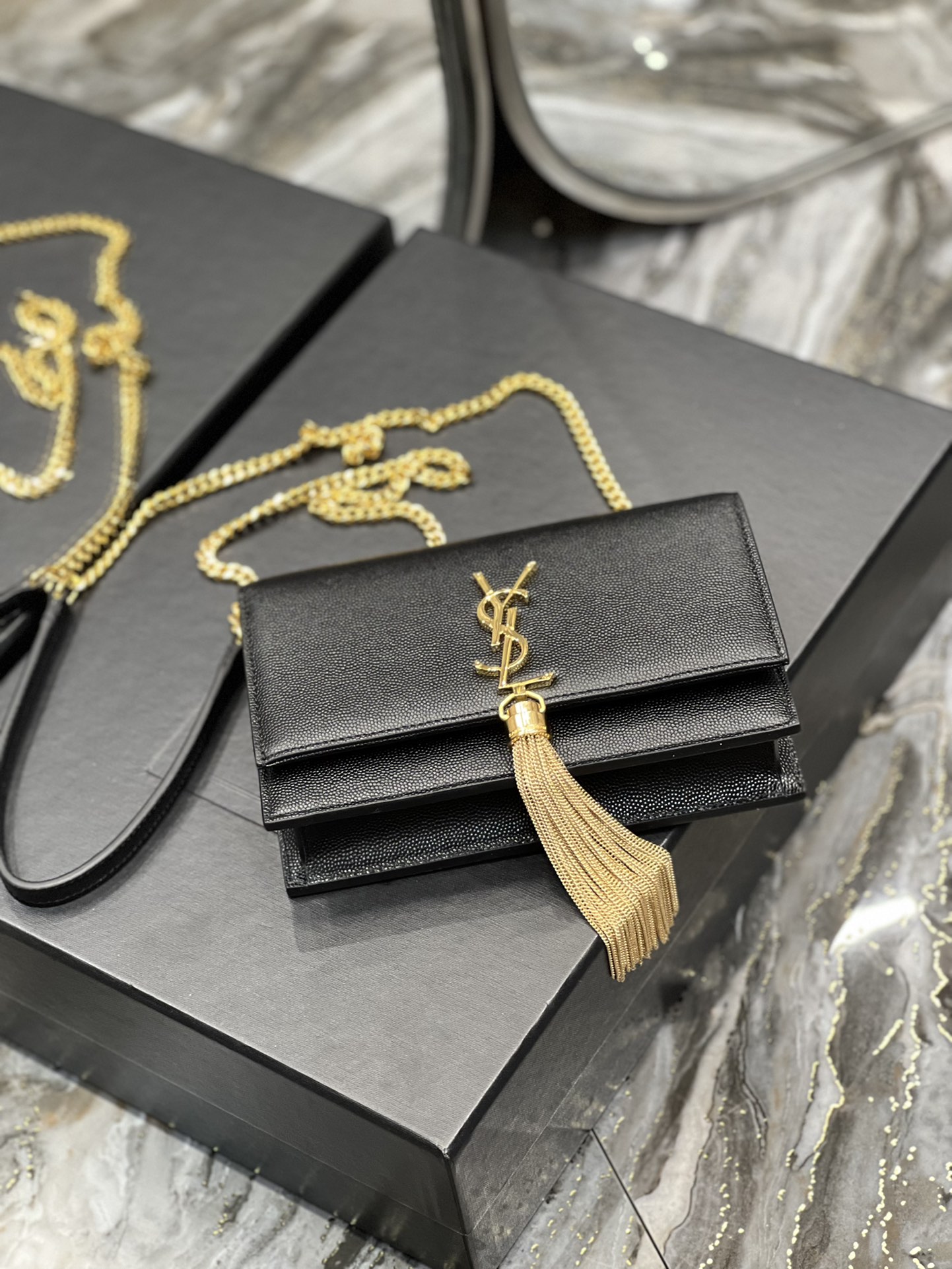 Handbags SAINT LAURENT 452159 size 19x12.5x4 cm - vstockx