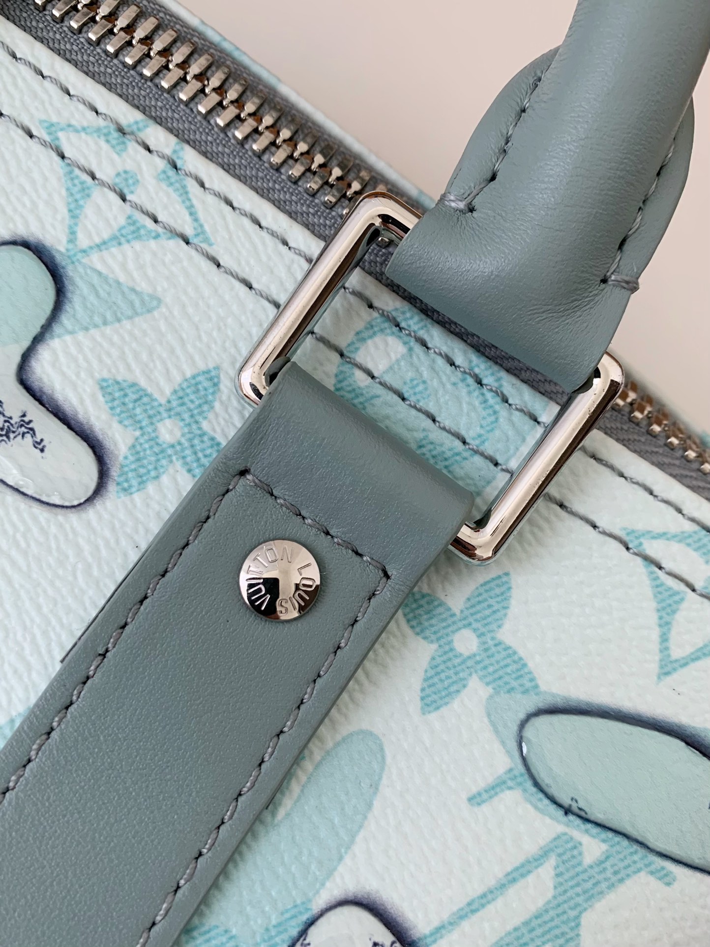 Handbags Louis Vuitton M22527 size:25*15*11 cm - vstockx