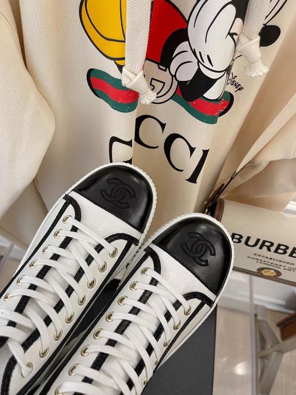 Chanel Platform Sneaker 3 - vstockx