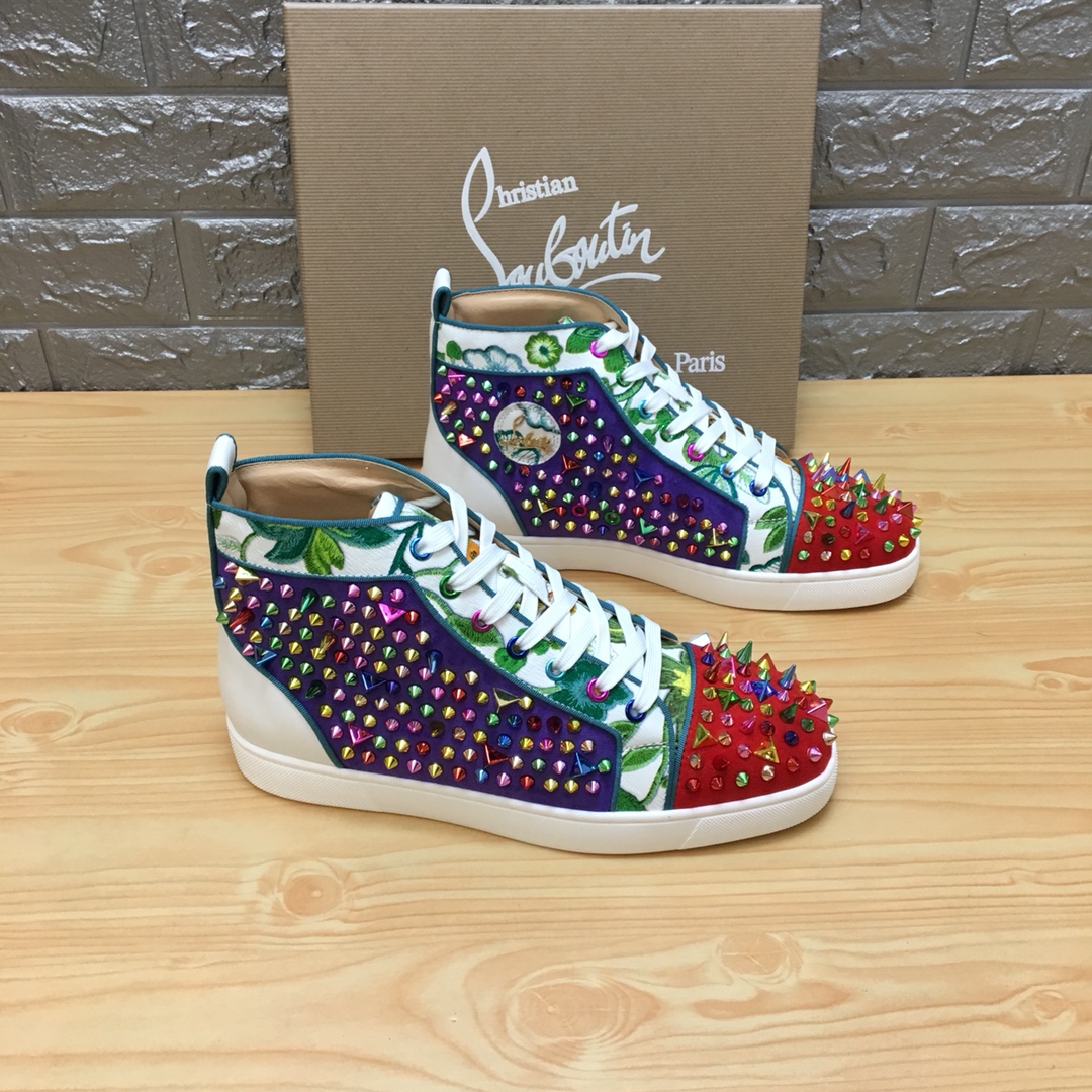 Christian Louboutin Louis Junior Spikes Orlato Flat Sneakers 15 - vstockx