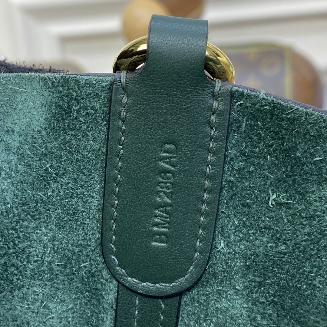 Handbags Hermes picotin size :18x2.5 x22 cm - vstockx