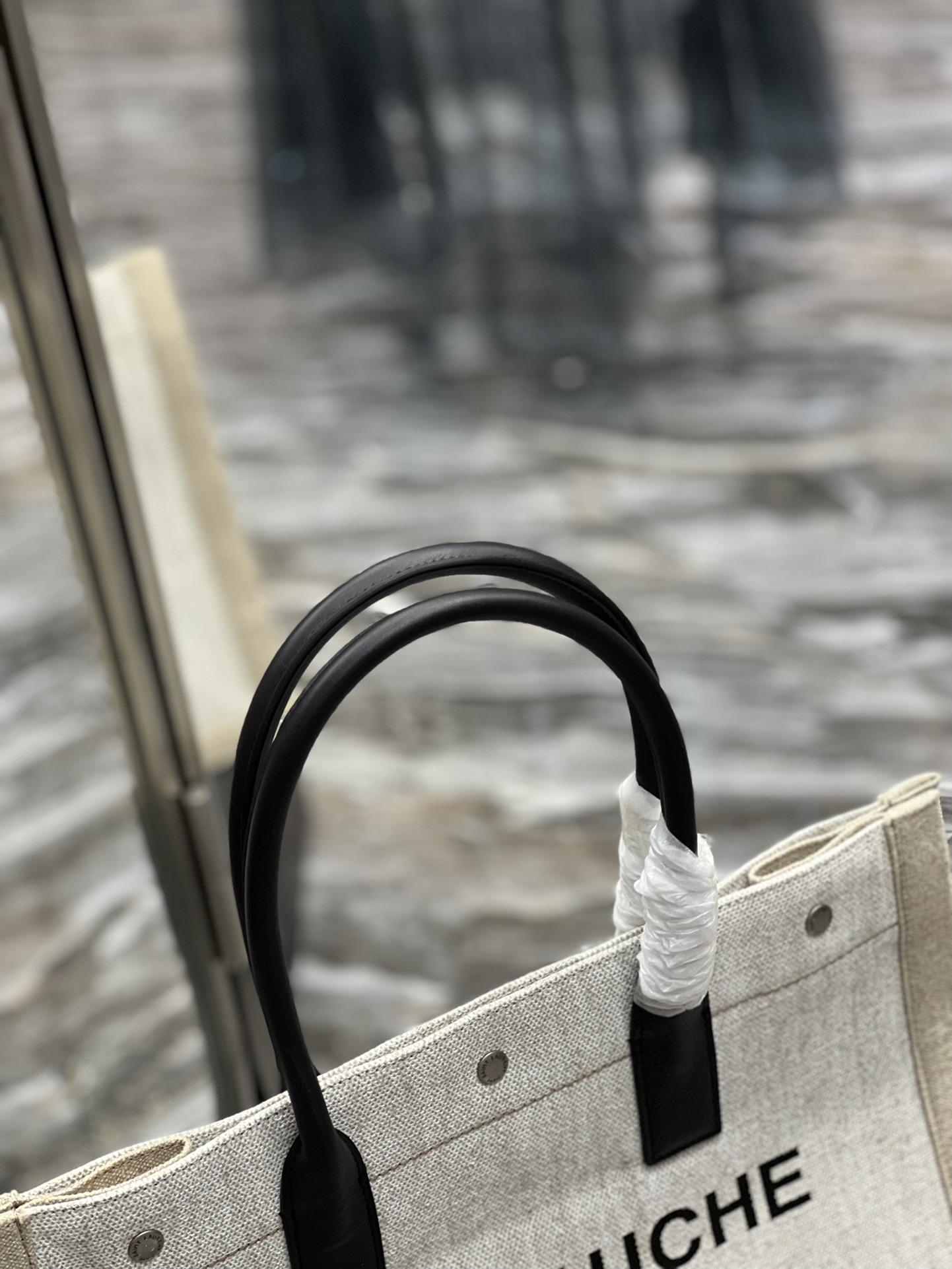 Handbags SAINT LAURENT 617481 size 39  31  18 cm - vstockx