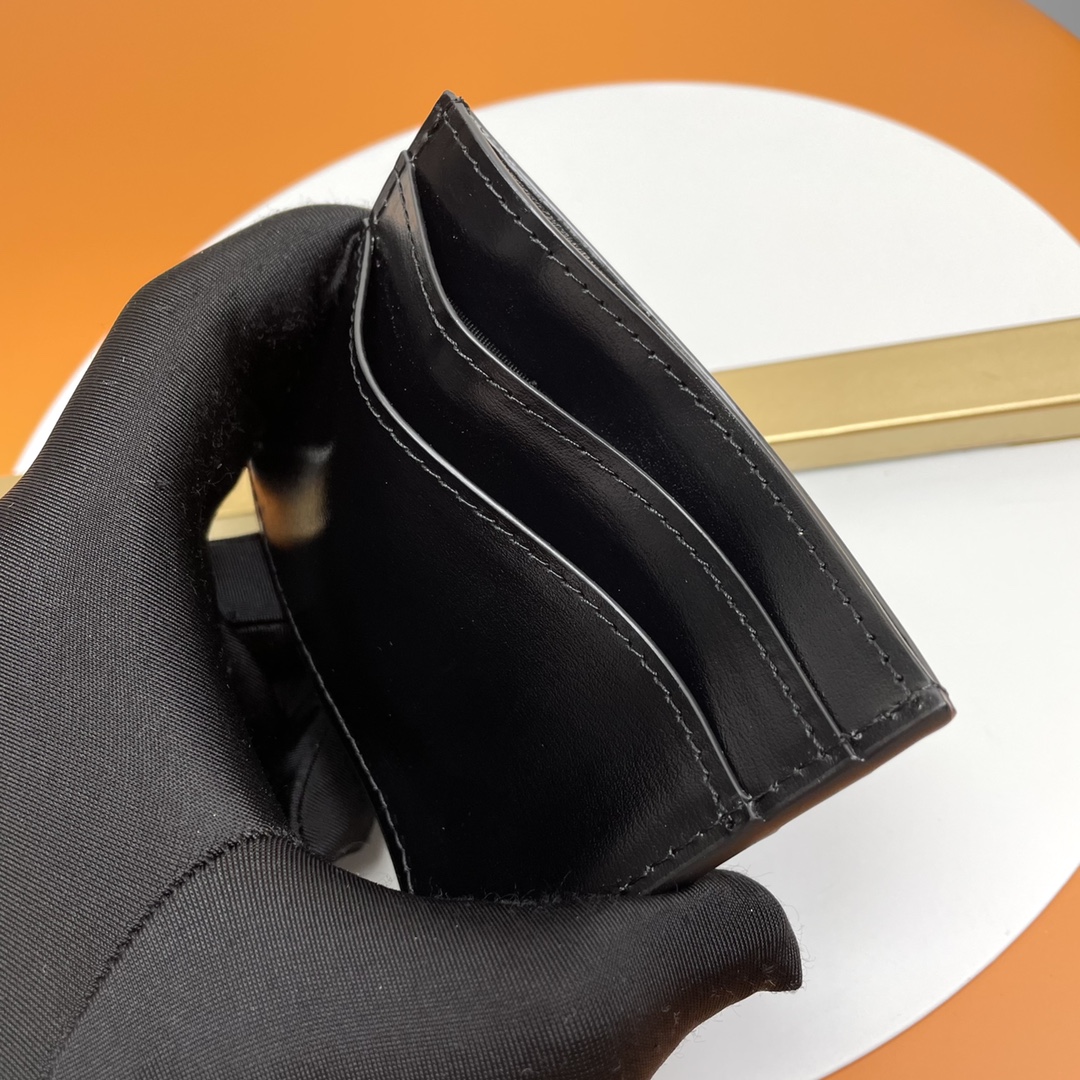 Handbags SAINT LAURENT 423291 size 10x7.5x0.5 cm - vstockx