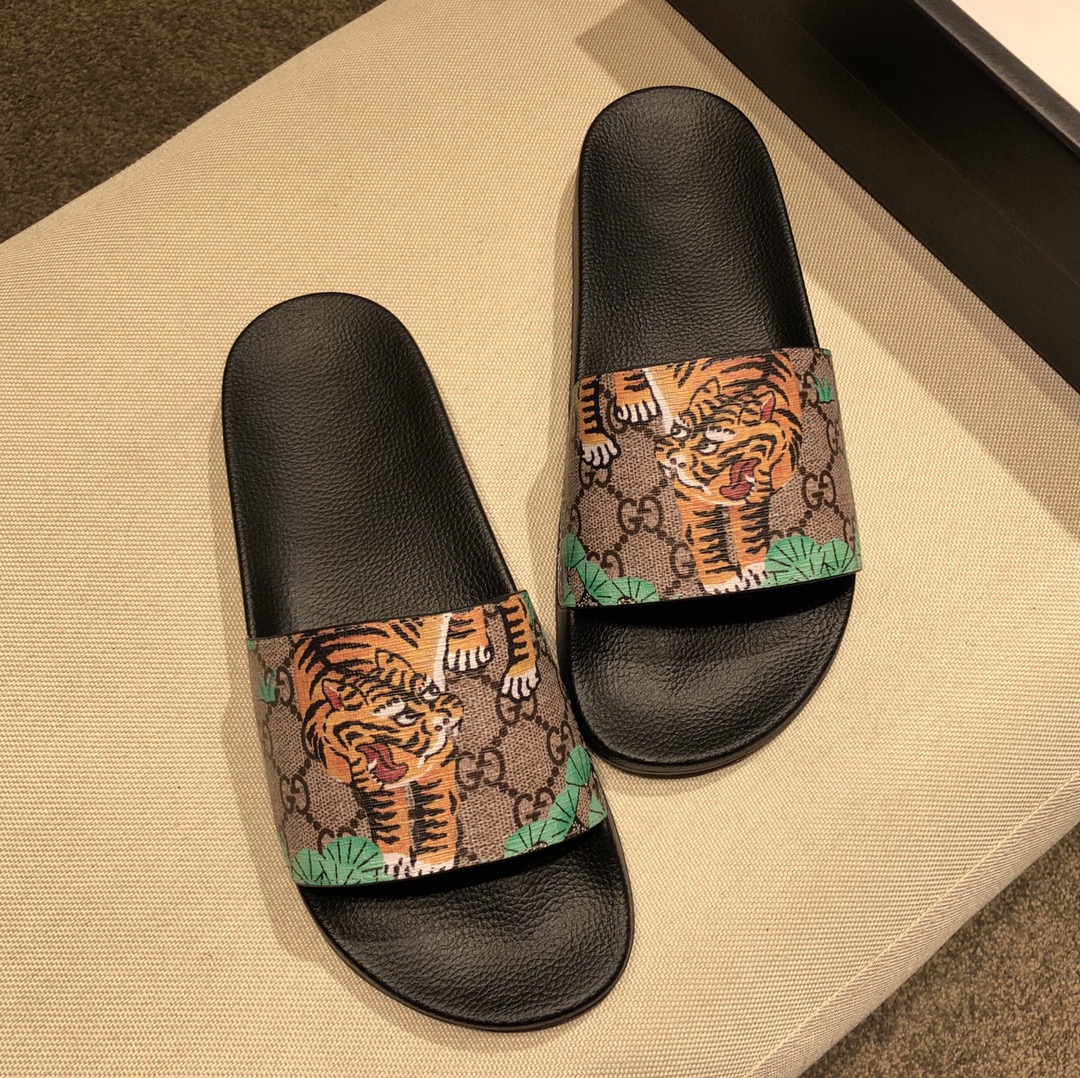 Gucci Slippers 37 - vstockx