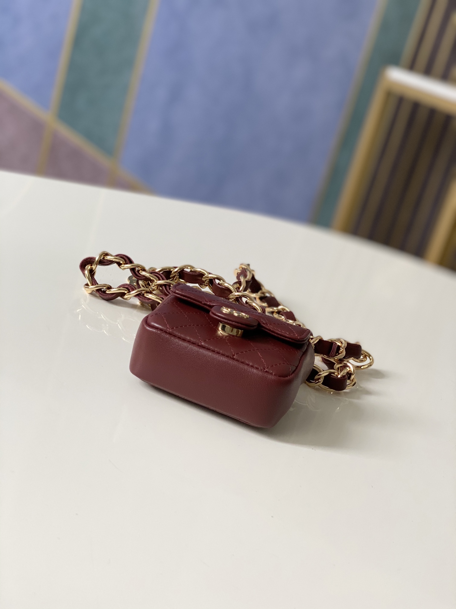 Handbag Chanel 2080 size 9.8.3 cm - vstockx