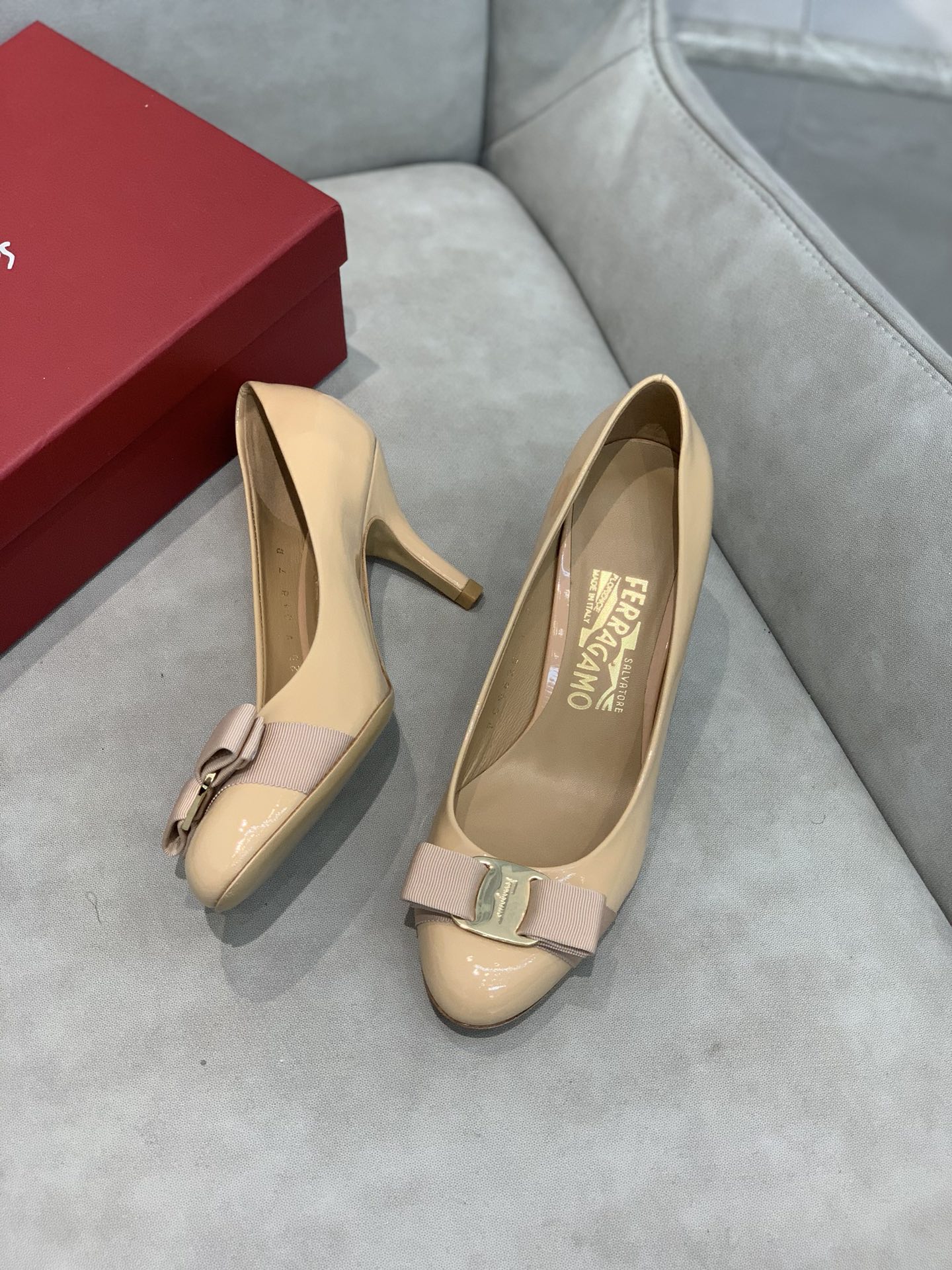 Salvatore Ferragamo Heel 1 - vstockx