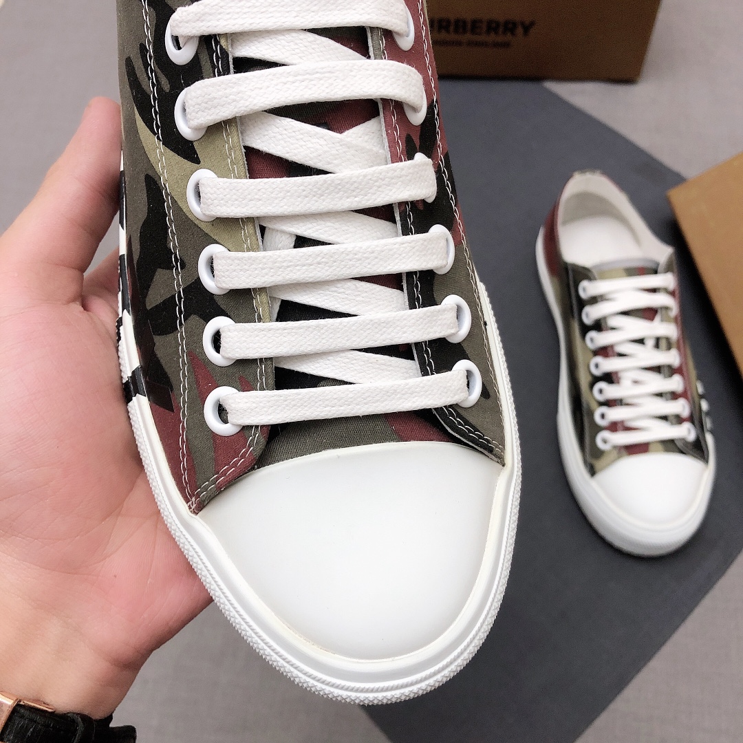 Burberry Perforated Check Sneaker 13 - vstockx