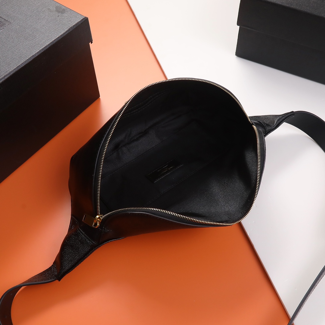 Handbags SAINT LAURENT 569737 size 25  14  3.5 cm - vstockx