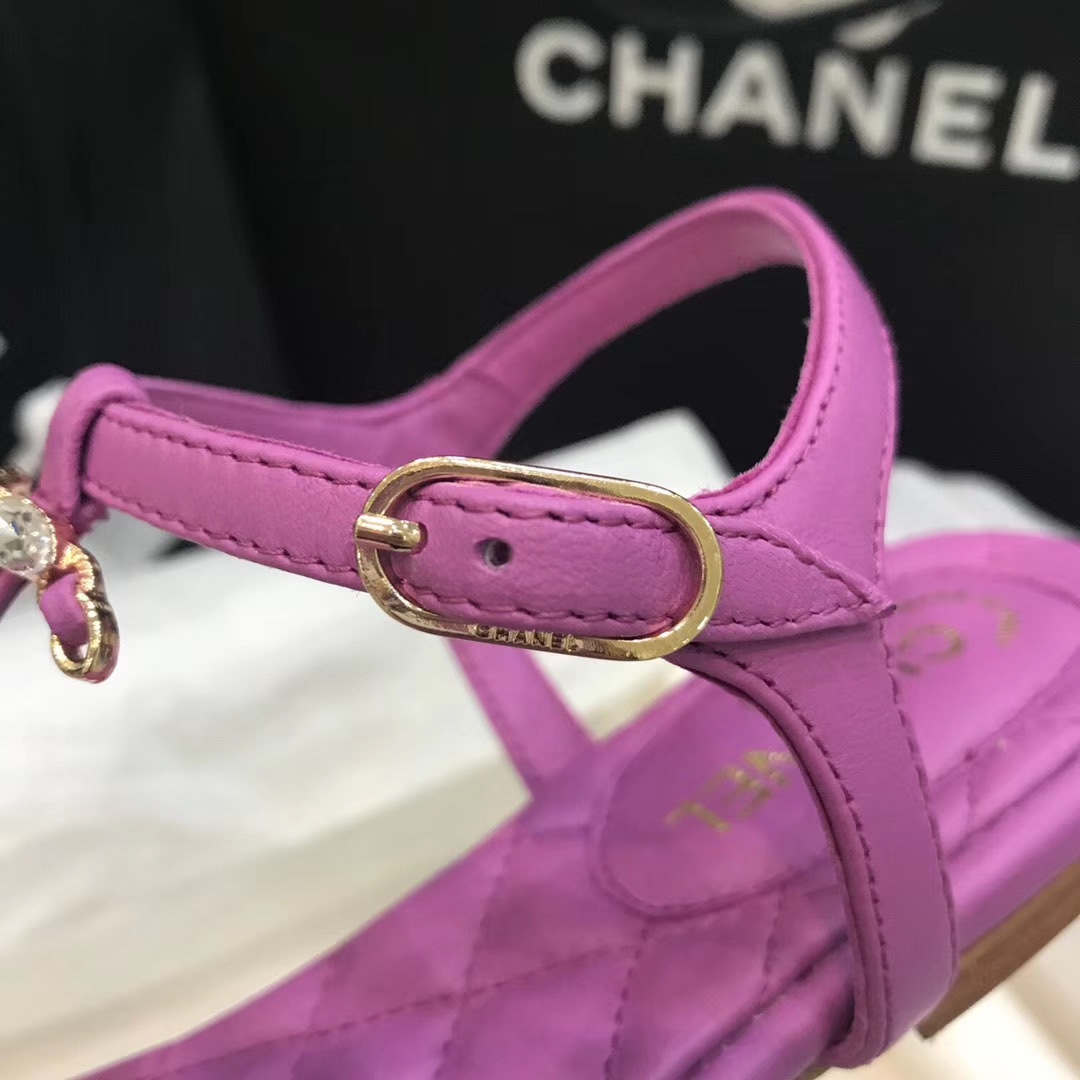 Chanel Slides 48 - vstockx