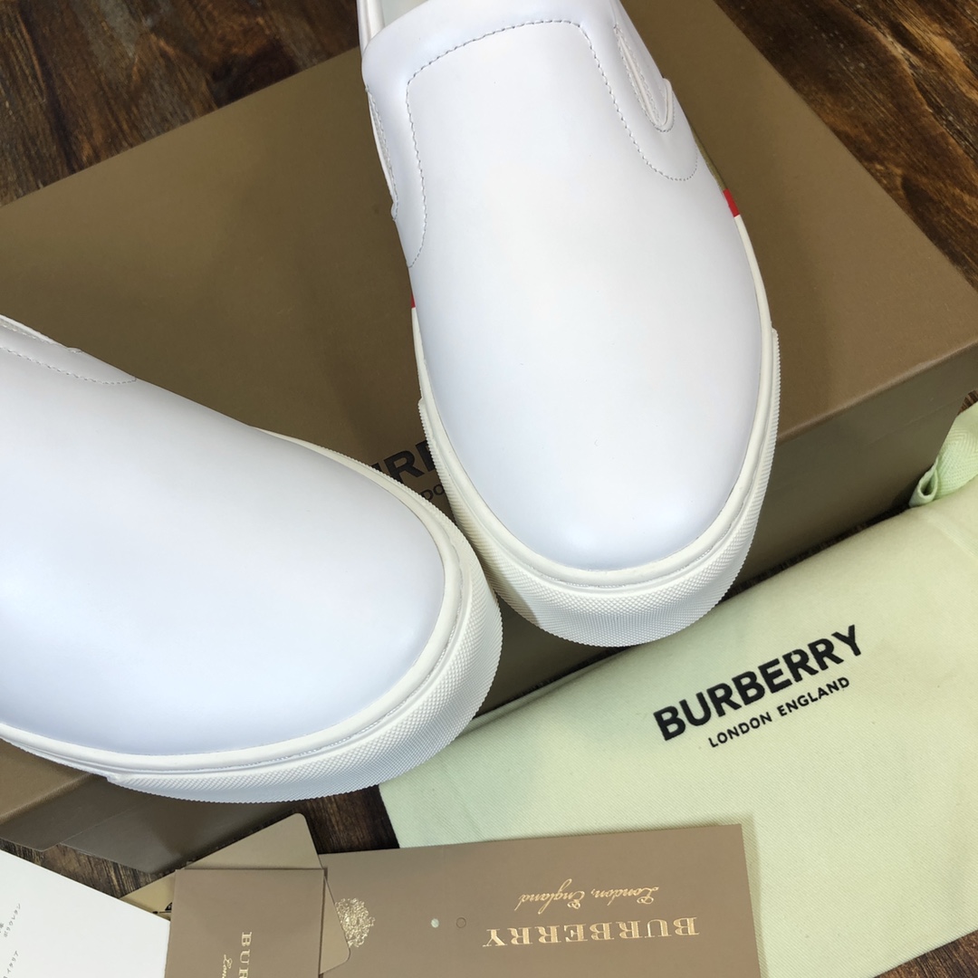 Burberry House Check Sneaker 5 - vstockx