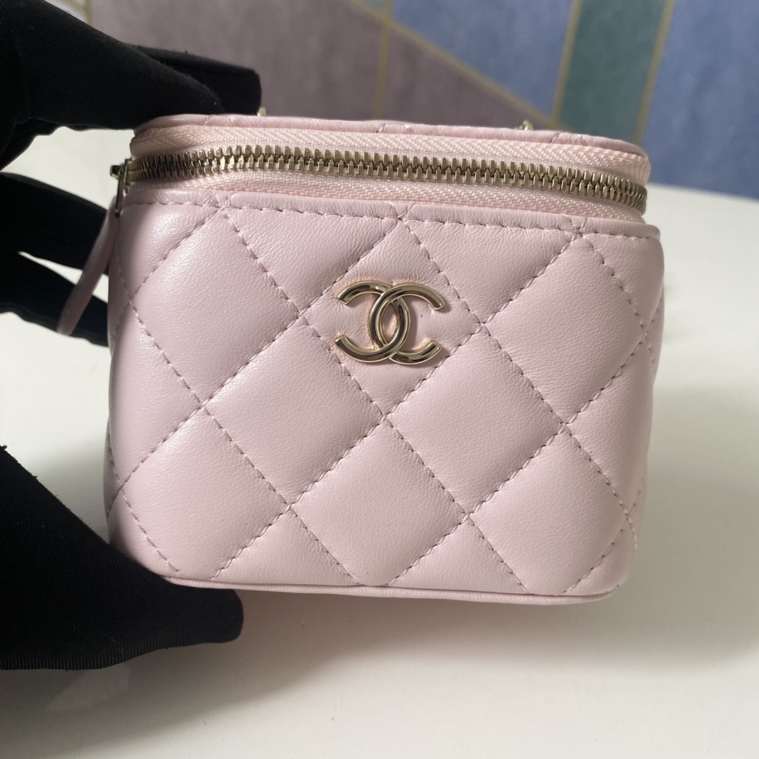 Handbag Chanel 81182 size .** - vstockx