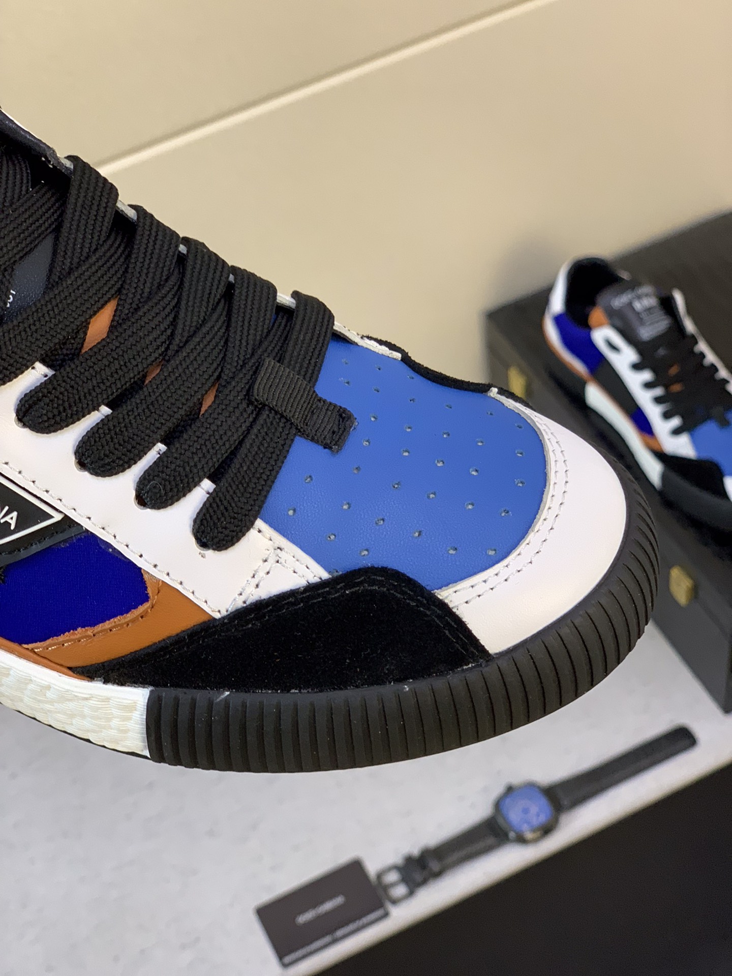 Dolce & Gabbana Low Tops Sneakers 46 - vstockx