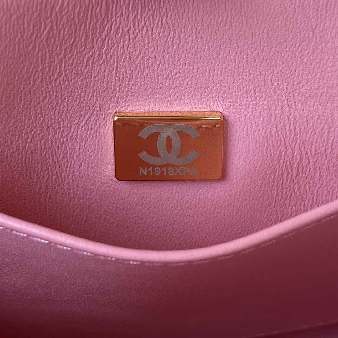 Handbag Chanel AS3648 size 17X14.5X7.5 cm - vstockx