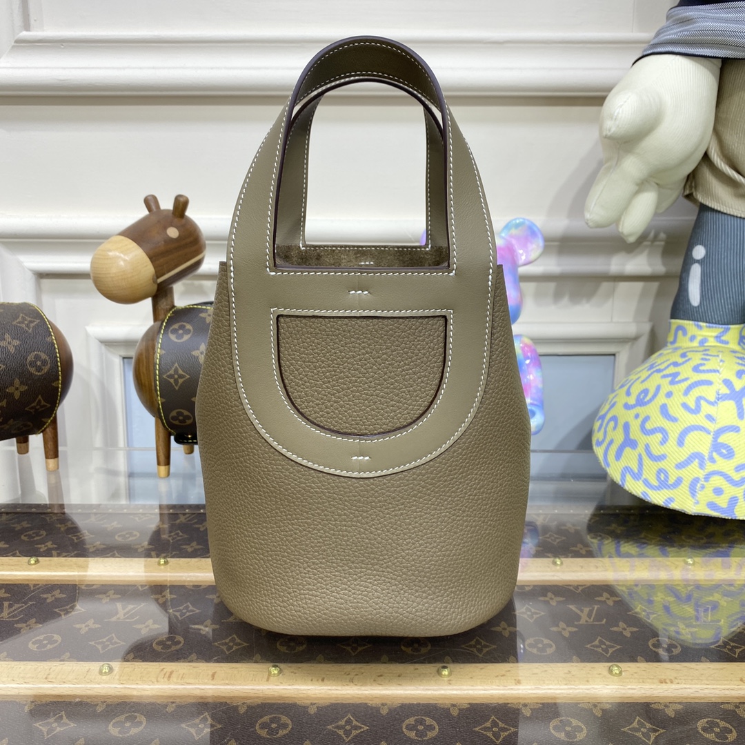 Handbags Hermes picotin size :18x2.5 x22 cm - vstockx