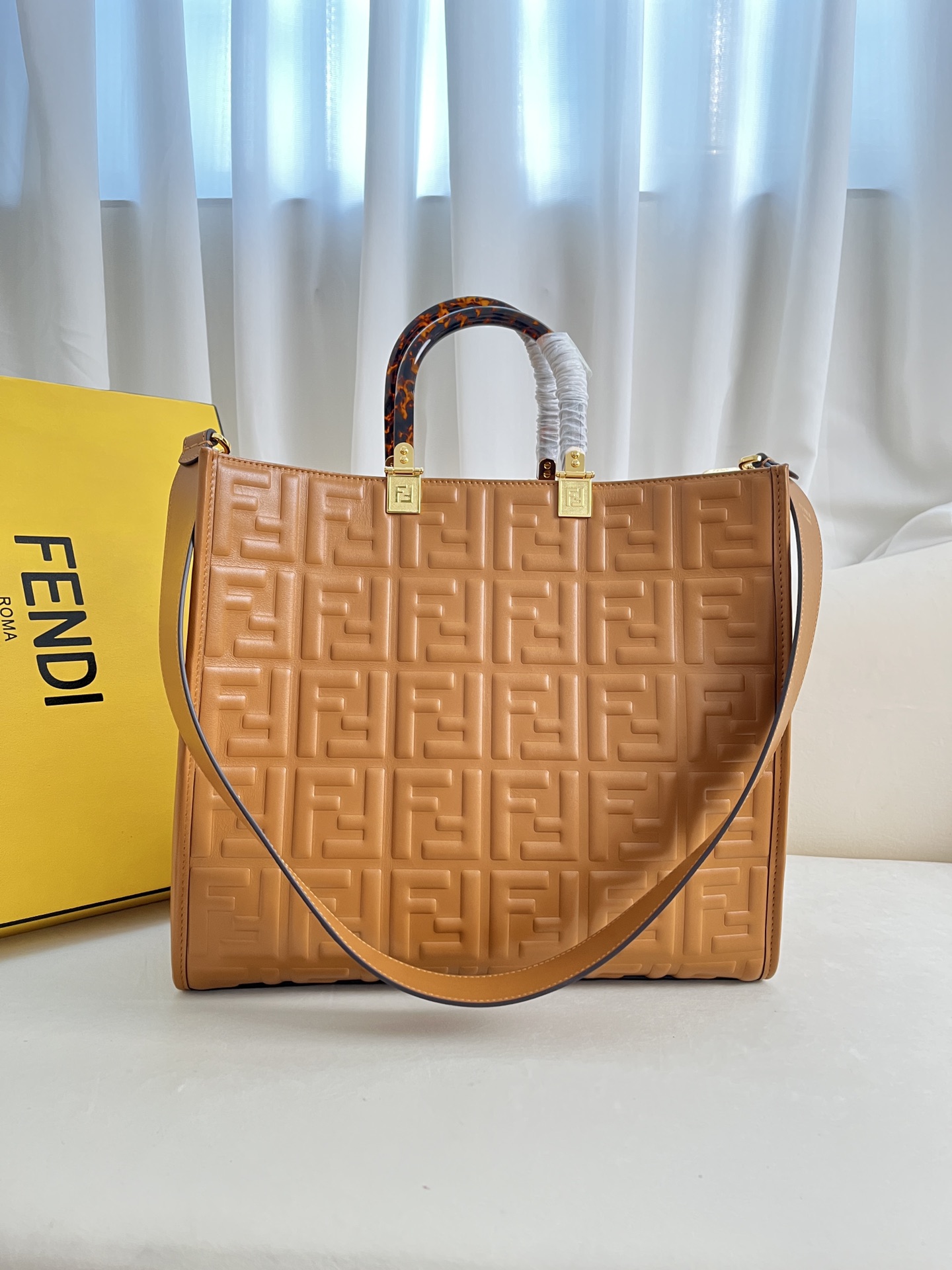 handbags FENDI 877 size:17*35*31 - vstockx