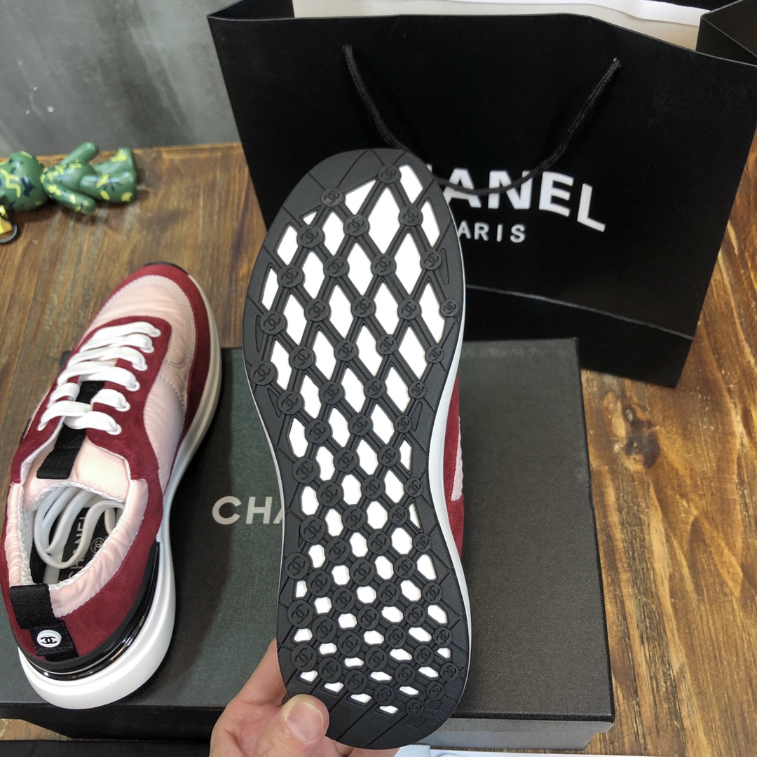 Chanel Fabric & Suede Calfskin Low Top Sneaker 35 - vstockx