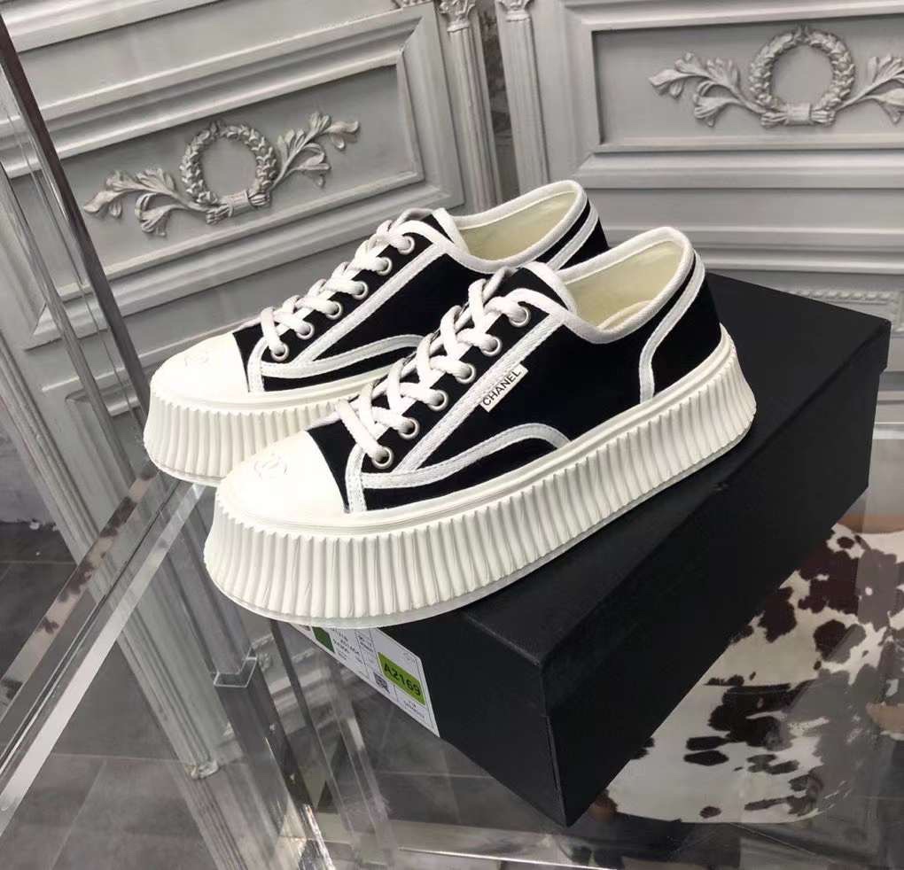 Chanel Platform Sneaker 26 - vstockx