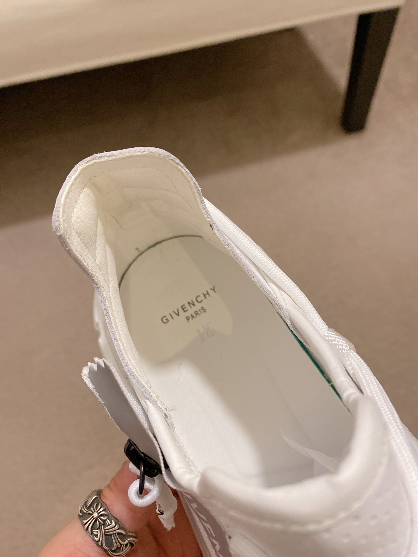 Givenchy Spectre Zip Sneakers 2 - vstockx