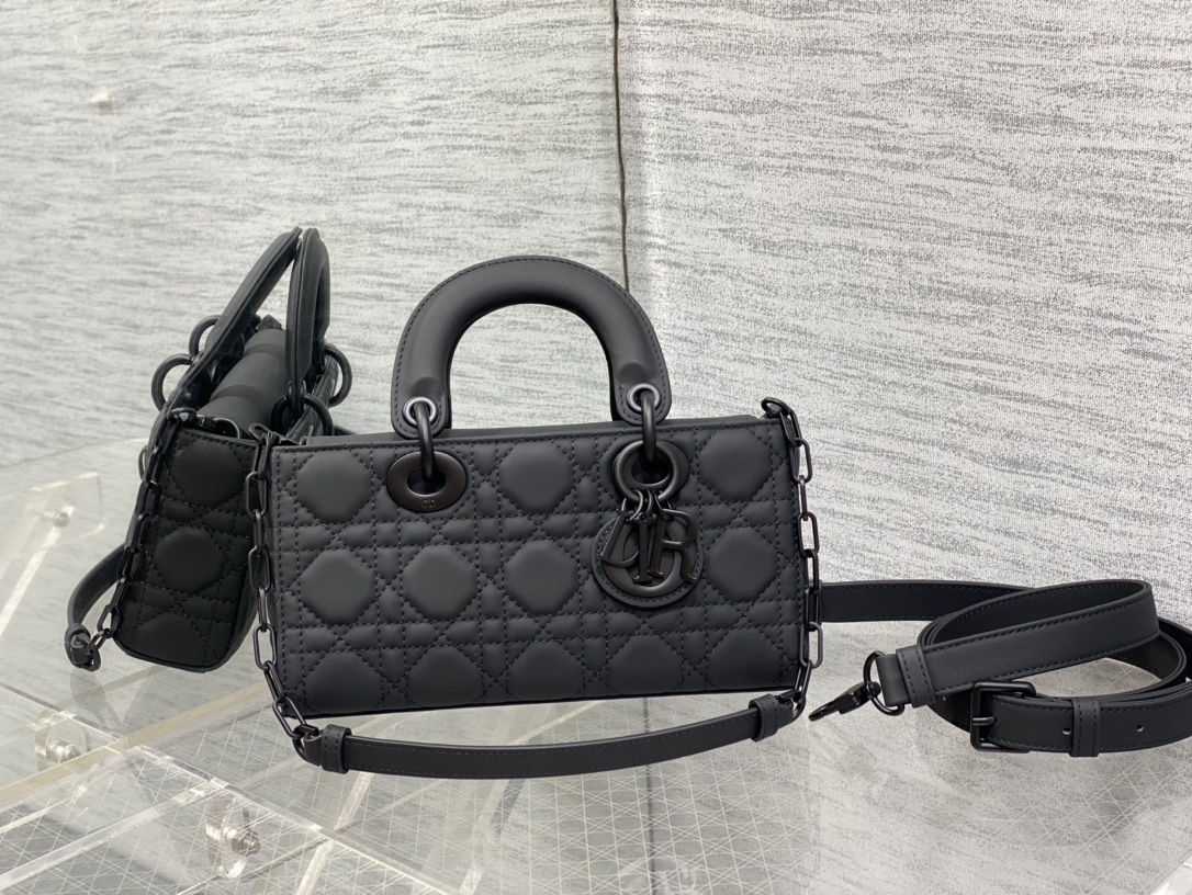 Handbags Dior 9240 size  22*6*12 cm - vstockx