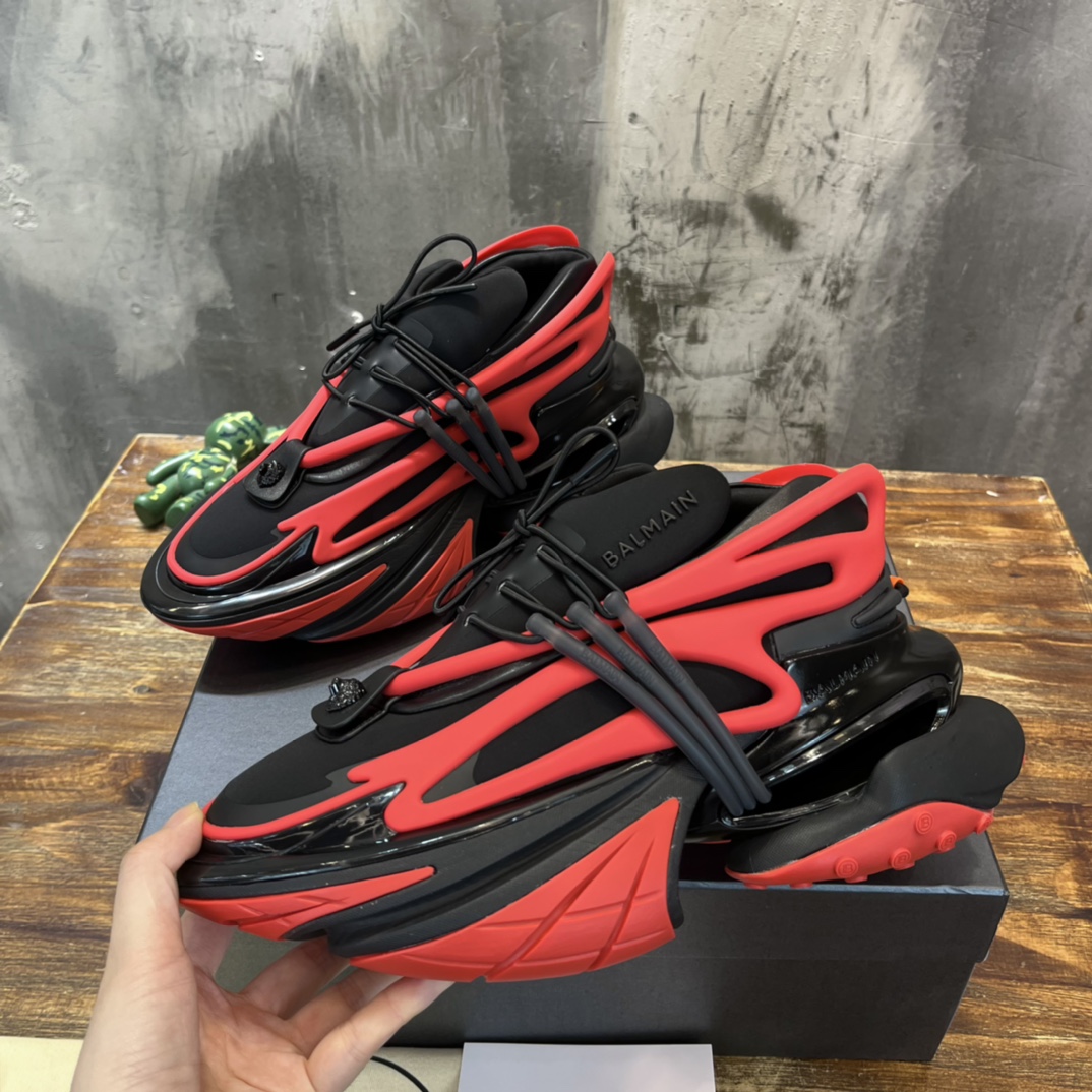 Balmain Sneaker 8 - vstockx