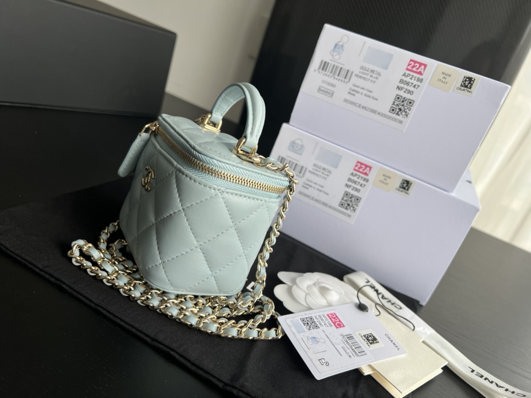 Handbag Chanel AP2198 size 11cmx8.5cmx7 cm - vstockx
