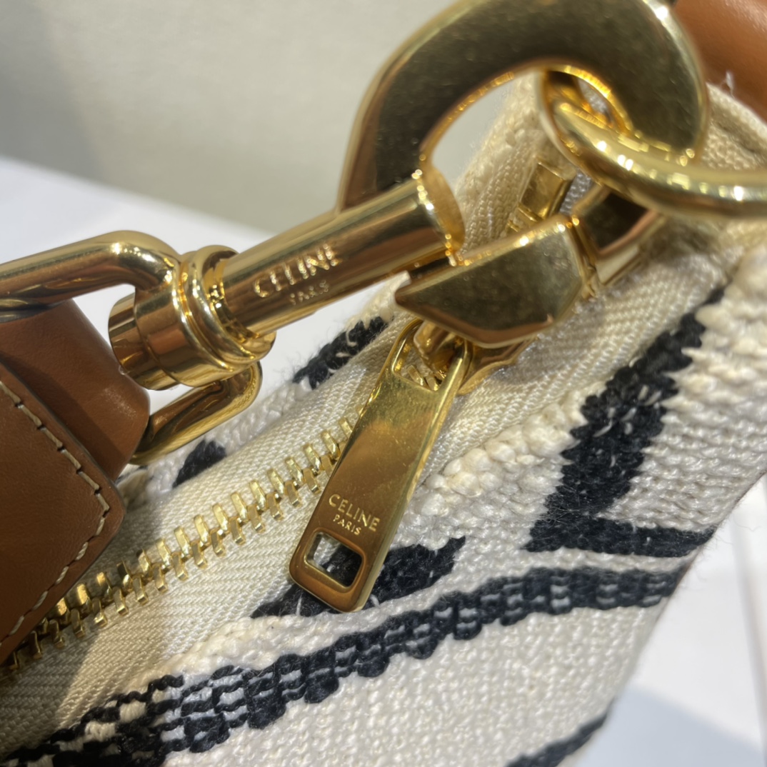 Handbags CELIN 196923 size:25  13  8 cm - vstockx