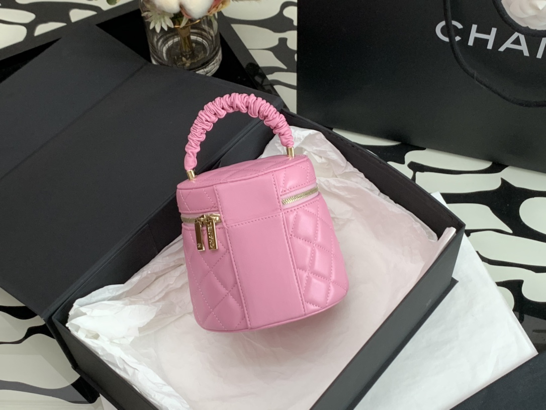 Handbag Chanel 2730 size 13  13  11 cm - vstockx