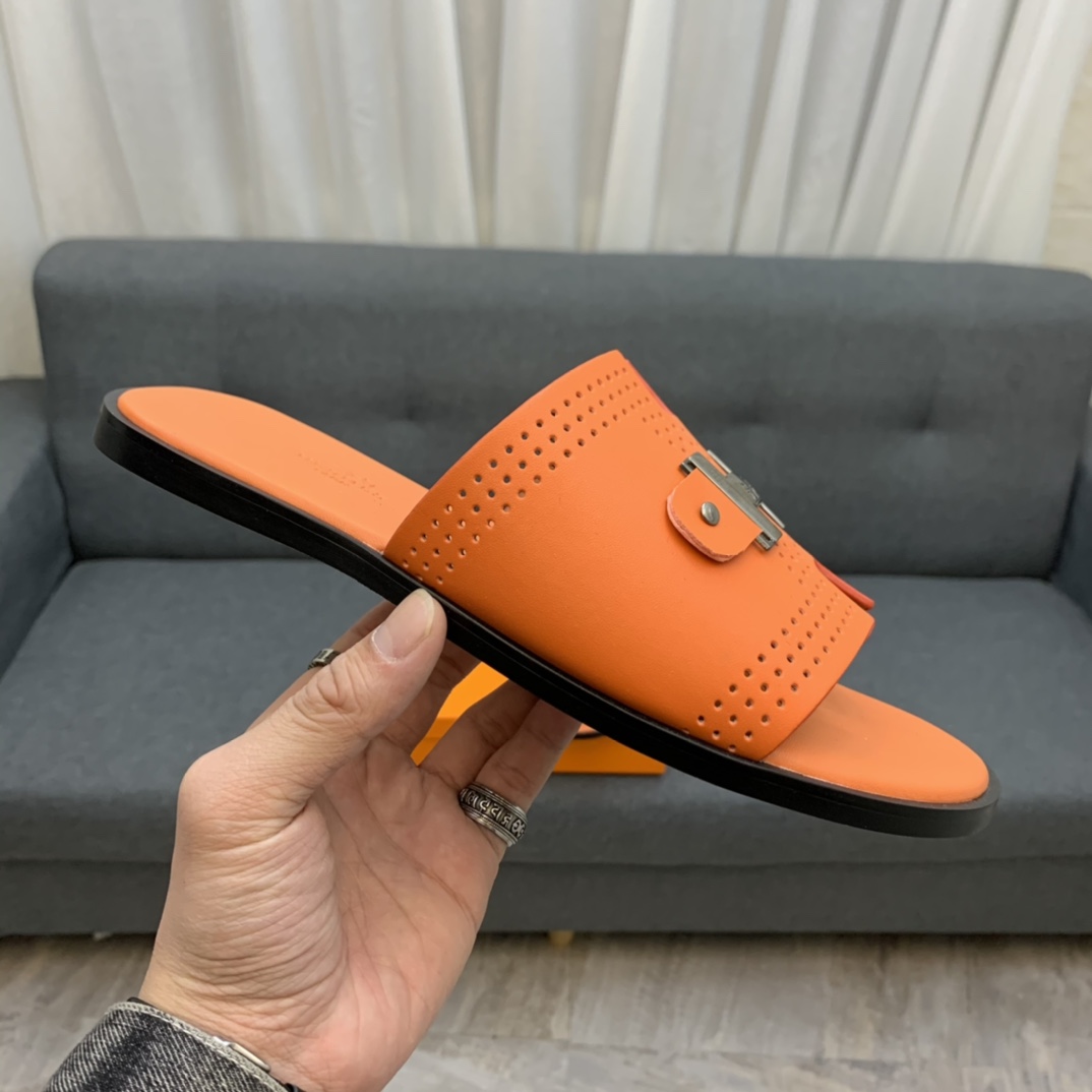 Hermes Sandals 34 - vstockx