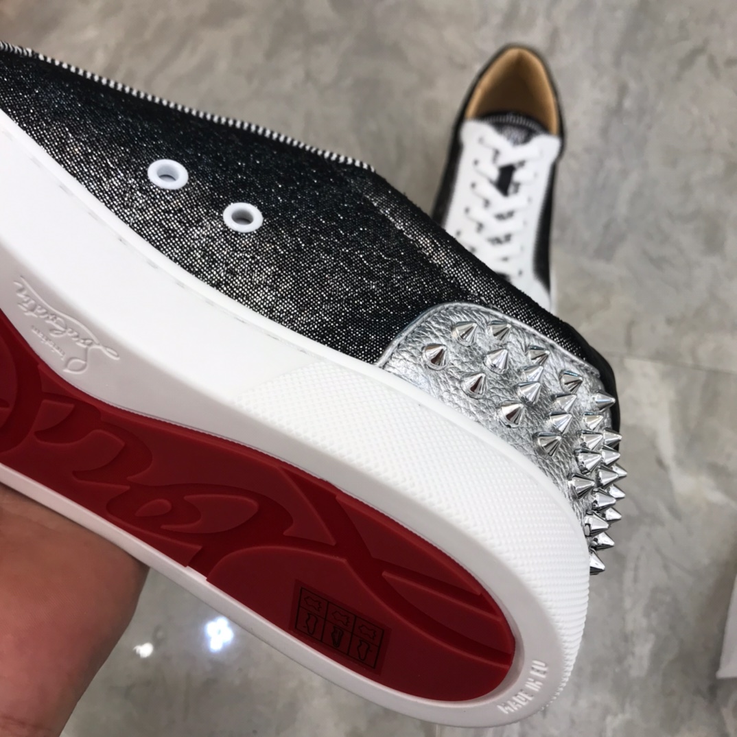 Christian Louboutin Louis Junior Spikes Orlato Flat Sneakers 50 - vstockx