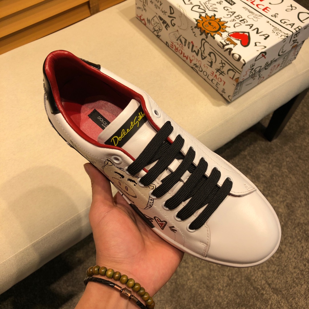 Dolce & Gabbana Low Tops Sneakers 137 - vstockx