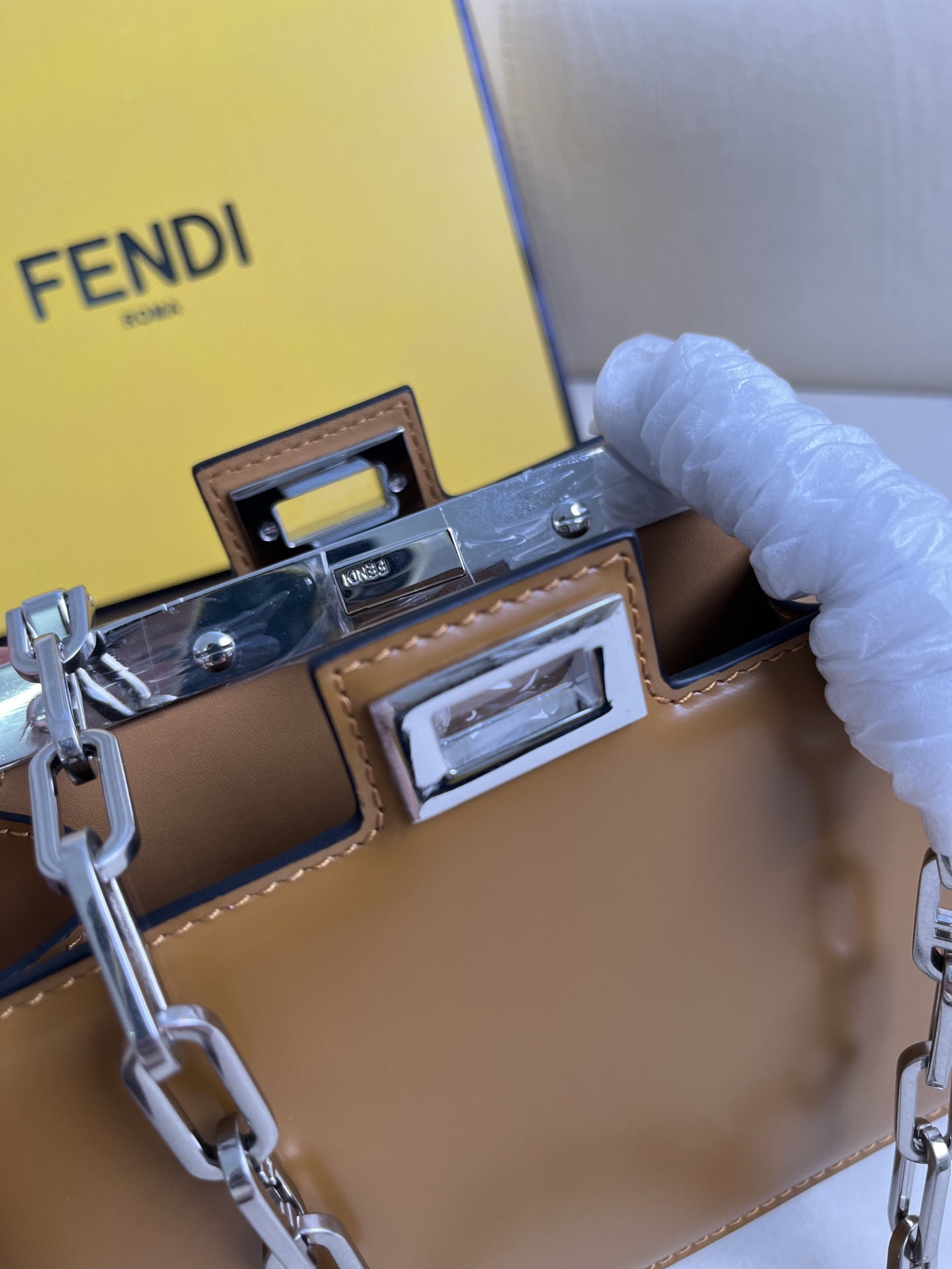 handbags FENDI 1012 size:20.5*11*14cm - vstockx
