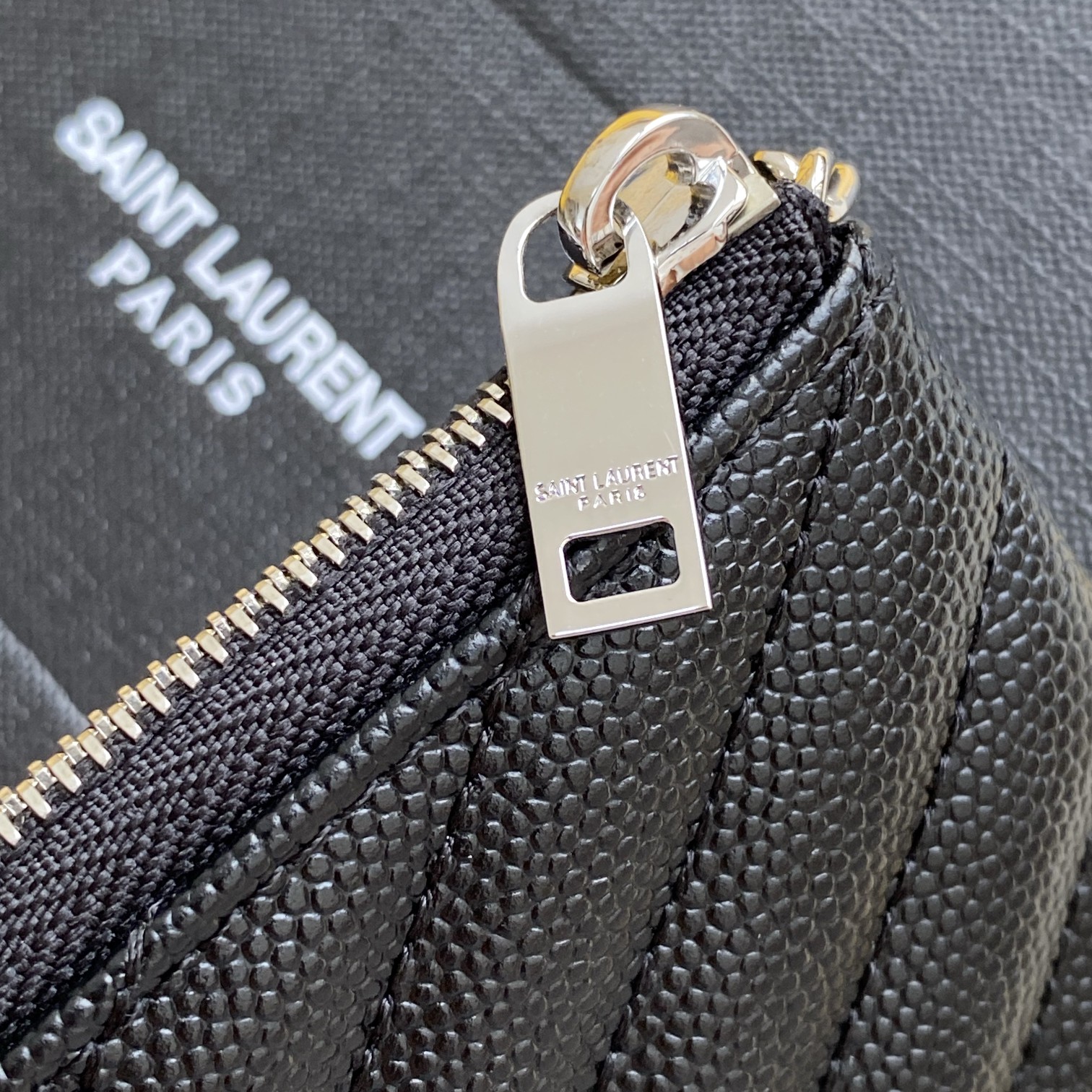 Handbags SAINT LAURENT 438386 size 13x7.5x2 cm - vstockx