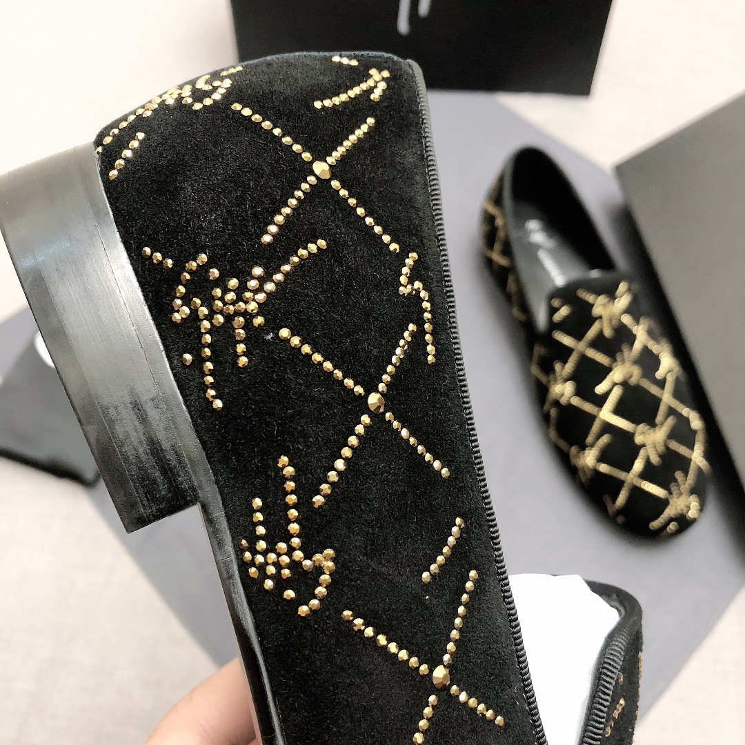 Giuseppe Zanotti Slip-on 11 - vstockx