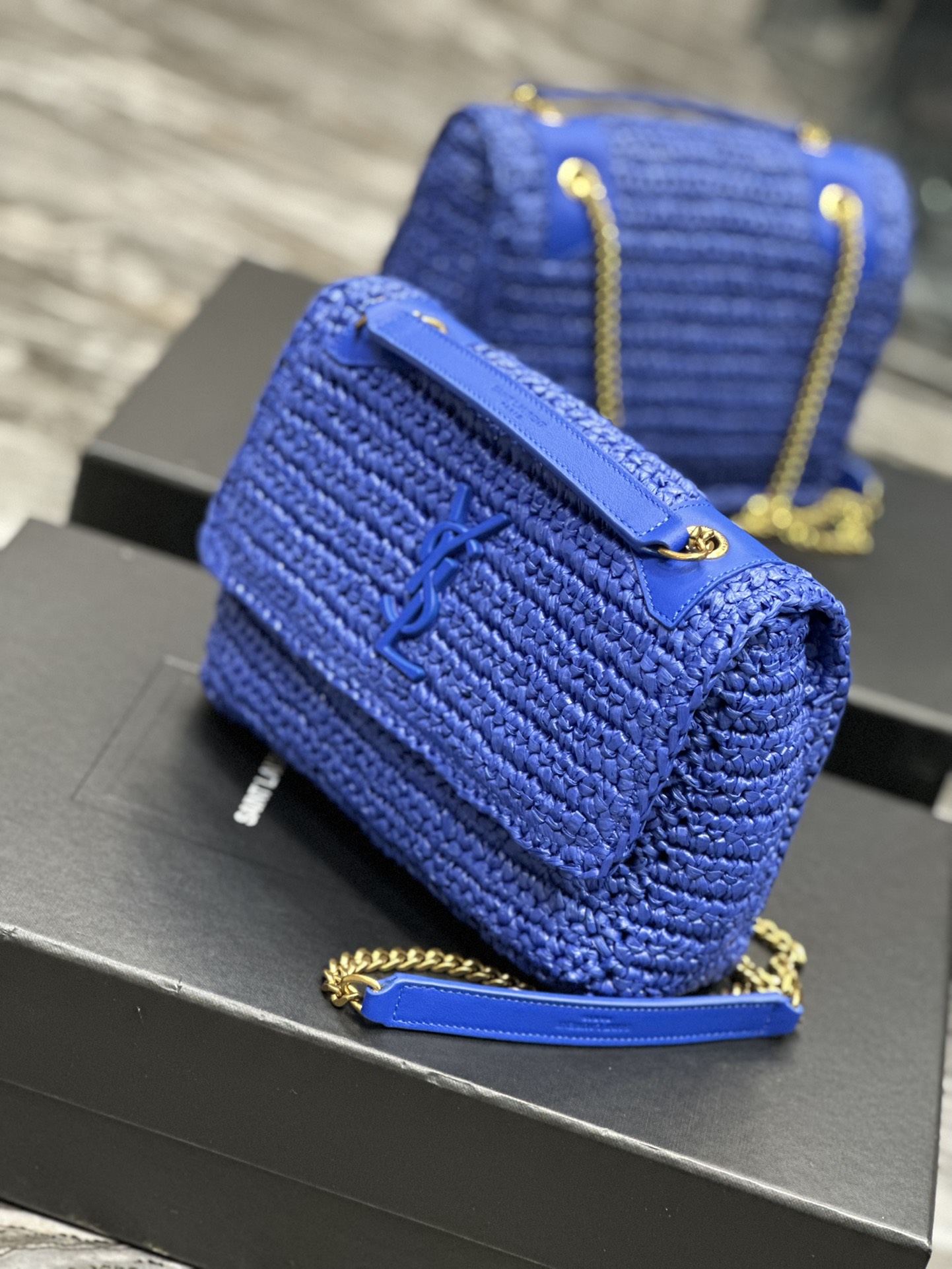 Handbags SAINT LAURENT 633151 size 22  16.5  12 cm - vstockx