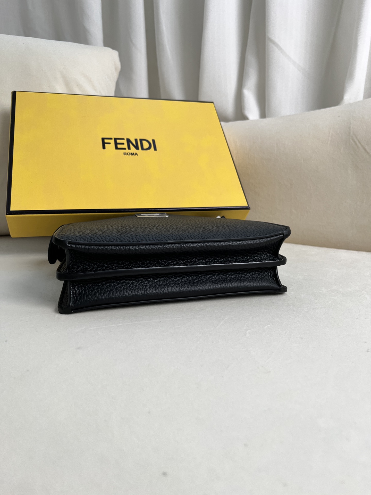 handbags FENDI 8066 size:21cm - vstockx