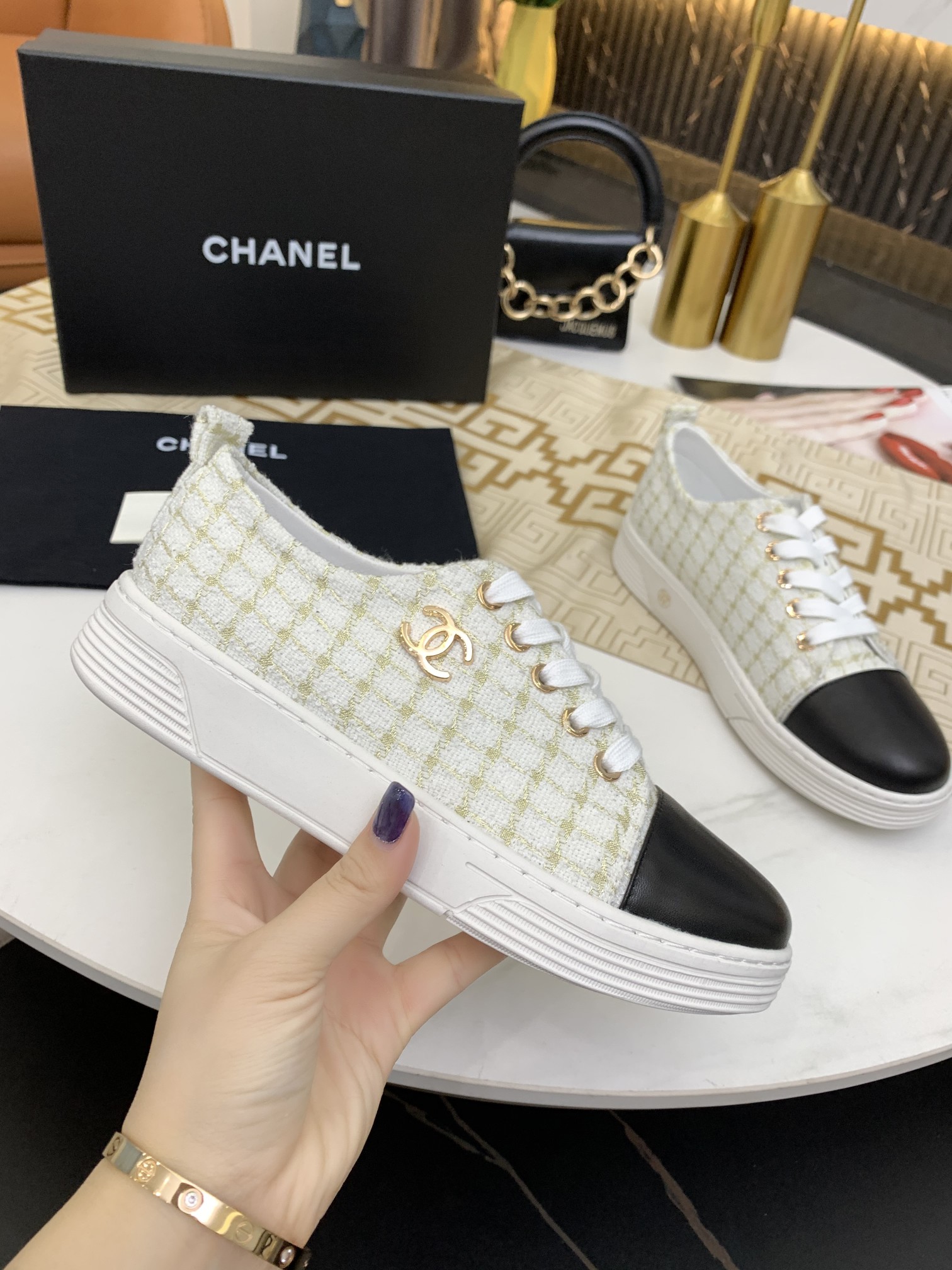 Chanel Platform Sneaker 34 - vstockx